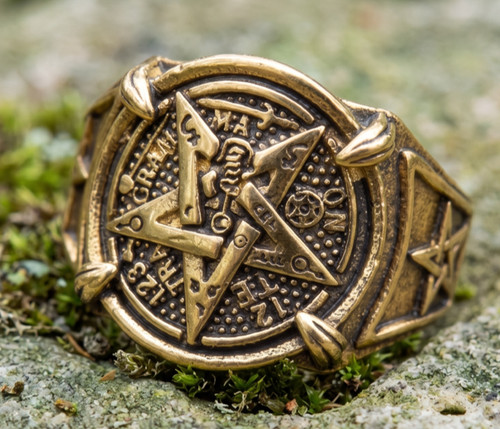 Bold gold pentacle ring - gold,